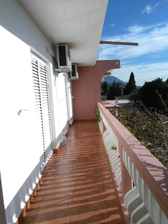 Hotel Kuca Protic à Sutomore Extérieur photo